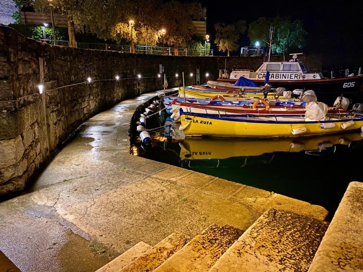 Albergo Gardesana Torri Del Benaco Bagian luar foto